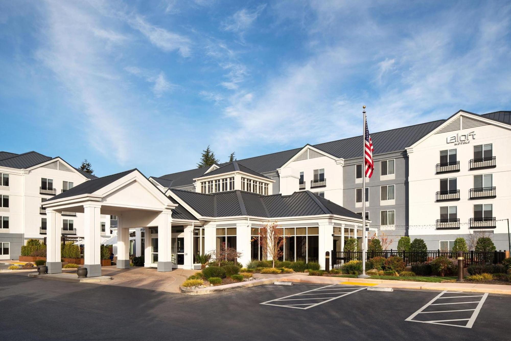 Aloft Mountain View Hotel Exterior photo