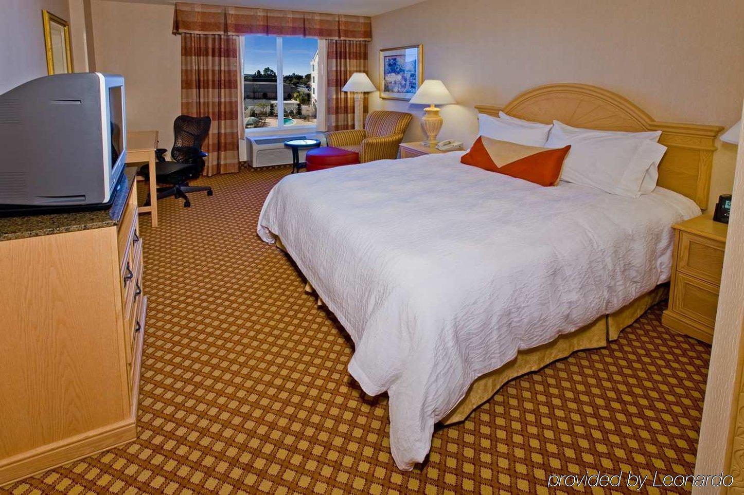 Aloft Mountain View Hotel Room photo